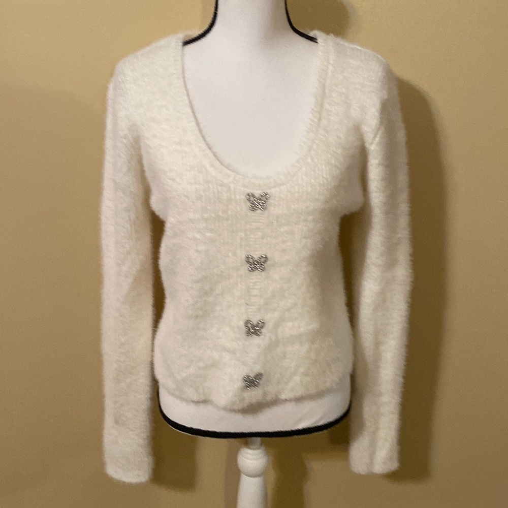 Ladies sweater